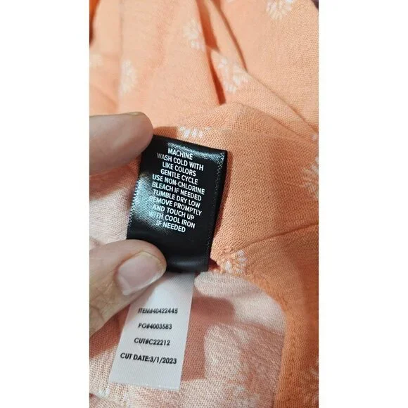 Torrid NWT Washable Crinkle Gauze V-Neck Ruffle Strap Tank size 1X 14-16 - Picture 6 of 10